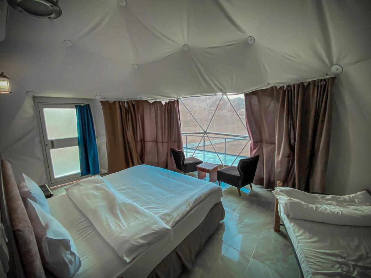 Tower Rum Camb Wadi Rum Exterior photo
